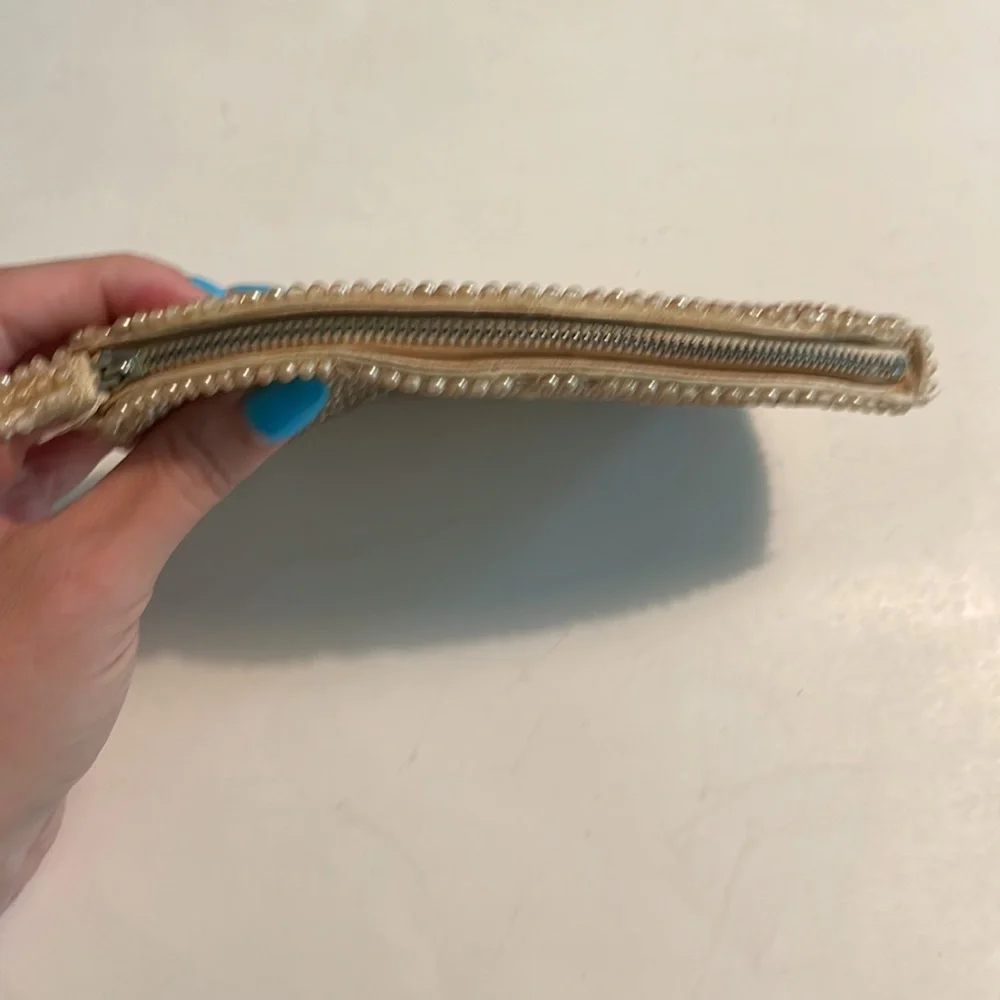 Vintage 1940s Japan handmade pearl bead clutch